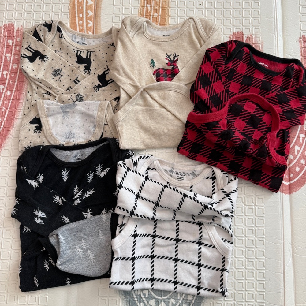 Gerber Holiday Bodysuits Collection 6-9 months Unisex